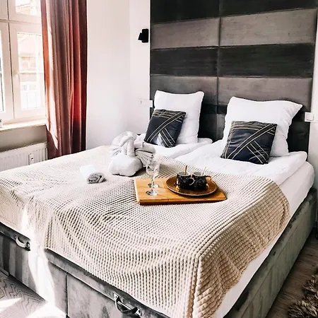 Cloud 9 King Size Bed-old Town View Appartement